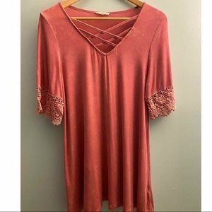 Easel Coral Tunic